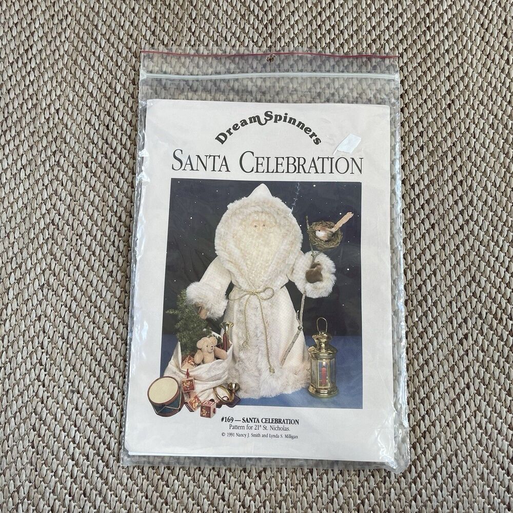 Dream Spinners Santa Celebration Pattern For 21" St. Nick‎